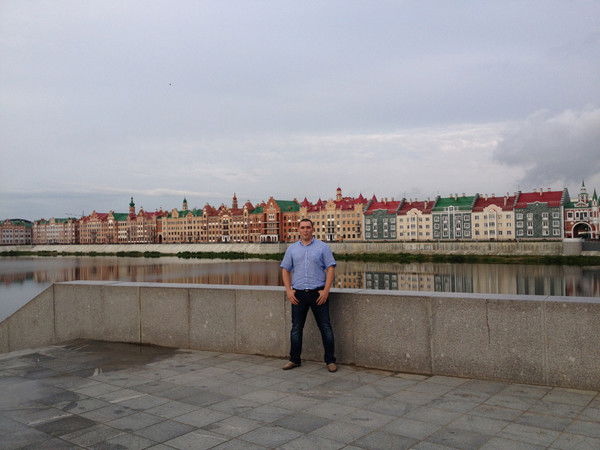 Александр Насрединов