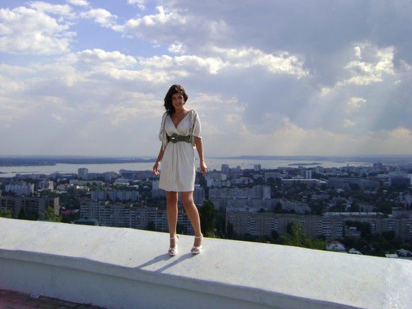 Лёля Лазарева