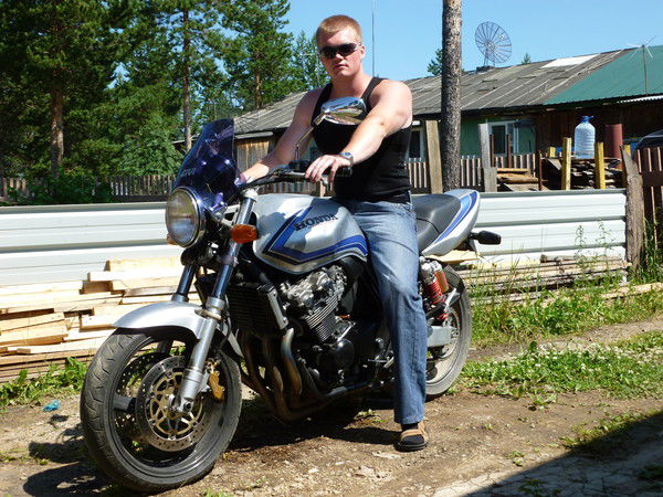 Сергей Левин