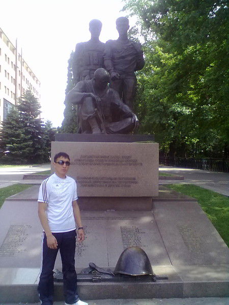 Самат Мухатов