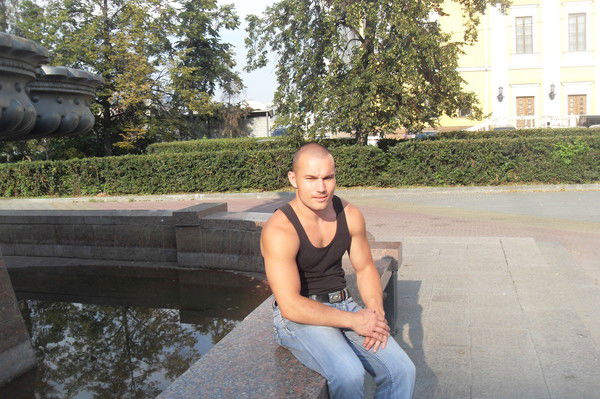 Александр ...