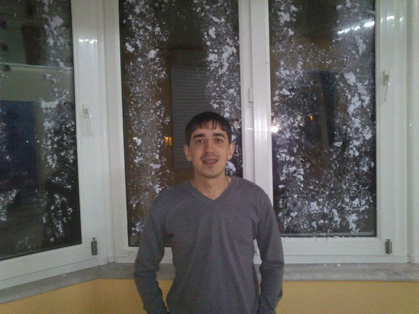 Алексей Овчаров