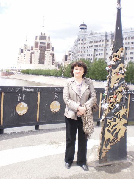 Александра Ли