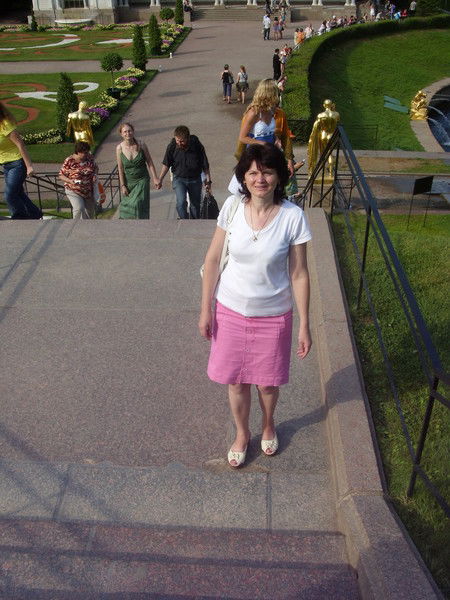 Елена Покиньчереда