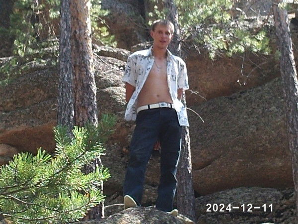 Александр Николаев