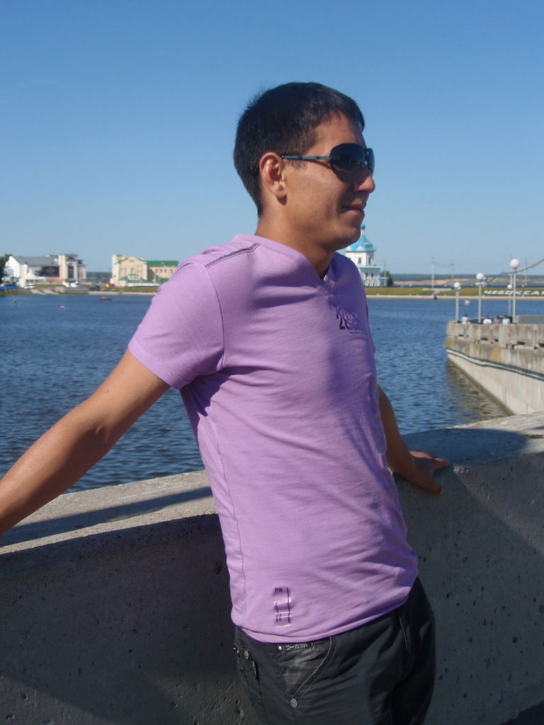 Денис Иванов