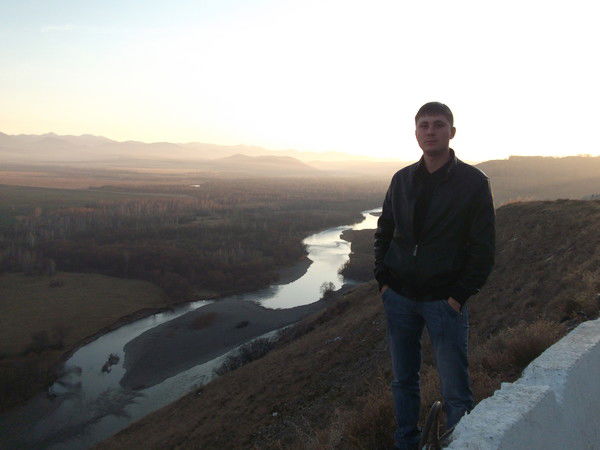 Денис Игонин