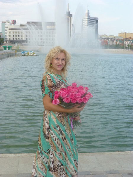 Елена Захарова