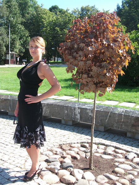 Диана Попова