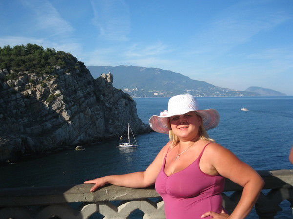 Виктория Азарова