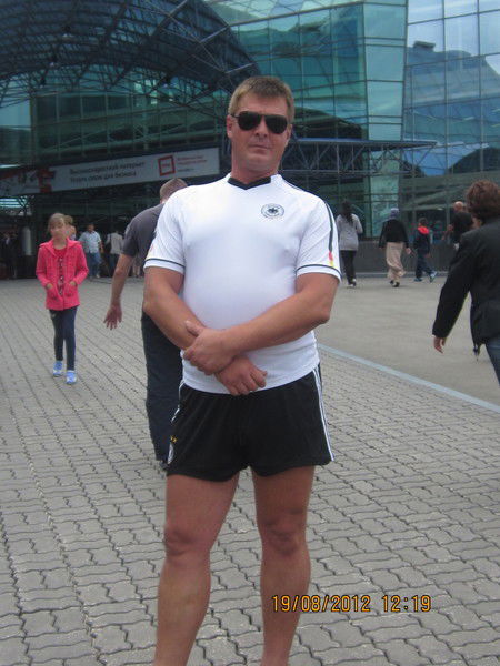 Влад Котрочев