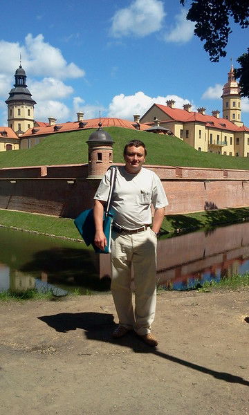 Николай Акимов