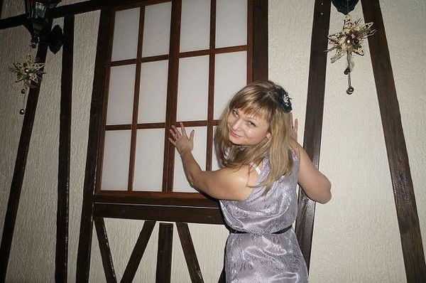 Каролина Попова