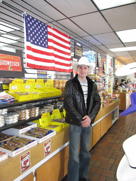 Денис Чеченев