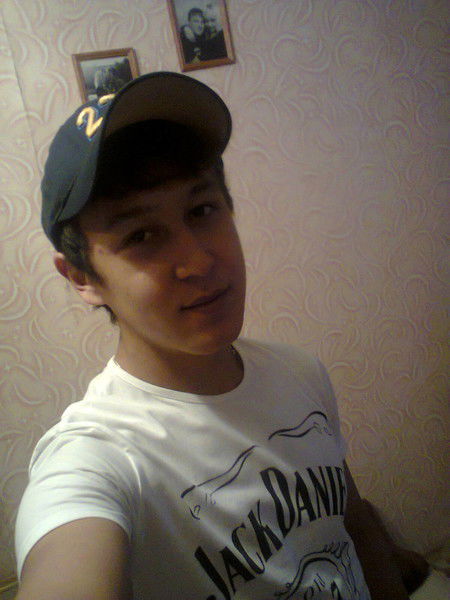 Анзур Баятов