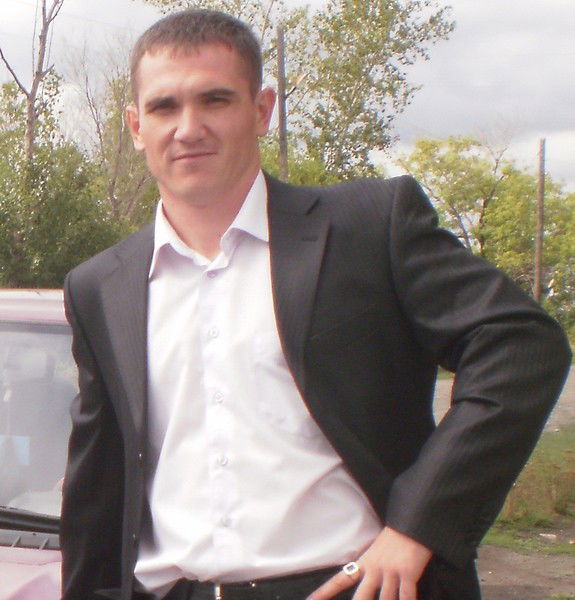 Александр Карзанов