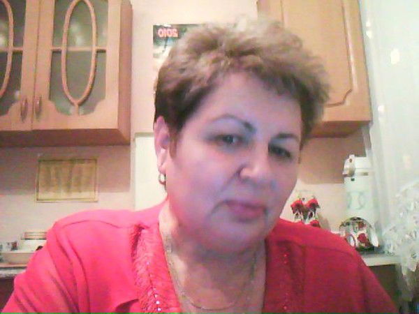 Нина Уханова