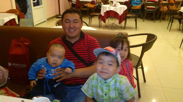 @рико Айнекешева