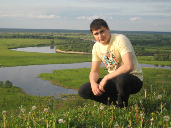 Виктор Андронов