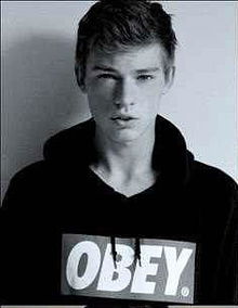 * Игорь * Исаев