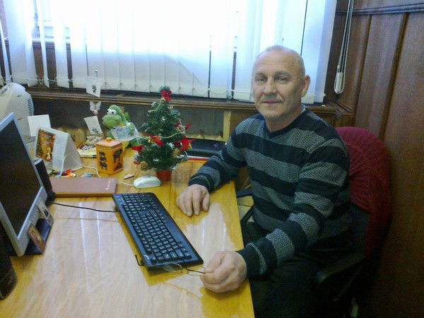 Николай Емельянов