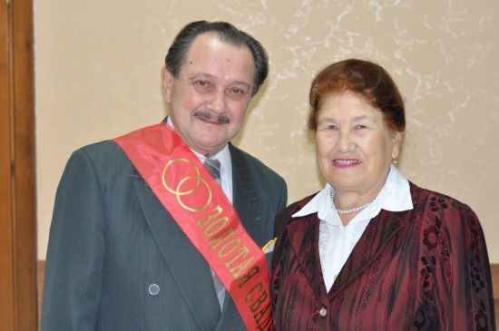 Аниса И Иршат Салаховы