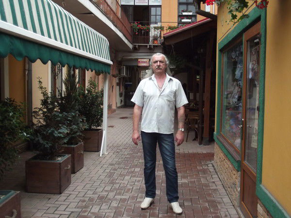 Александр Волин