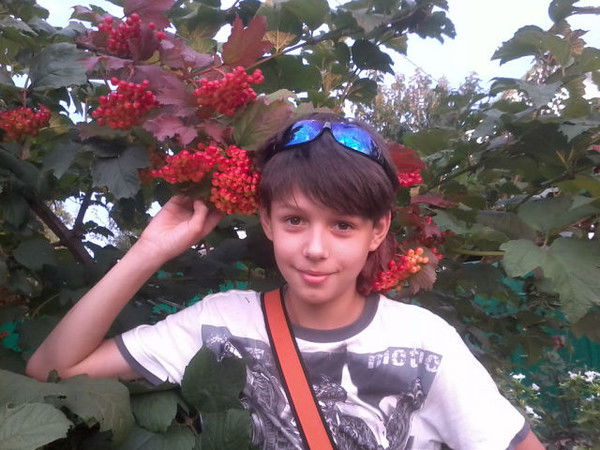 Максим) )Шестаков