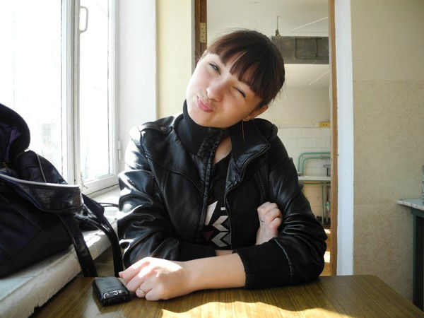 Алёна Серова