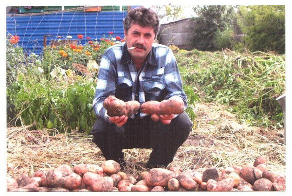 Александр Русаков