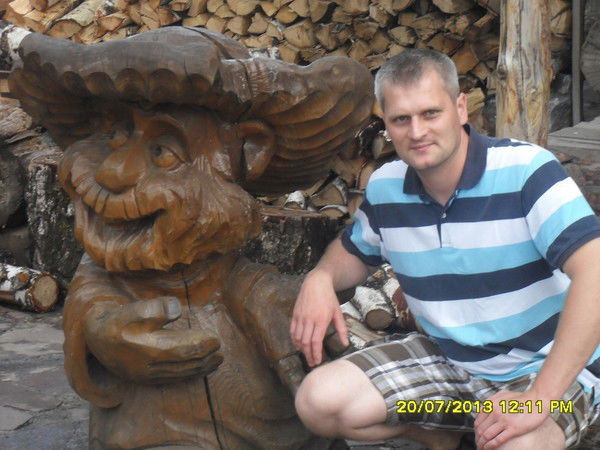 Денис Новиков