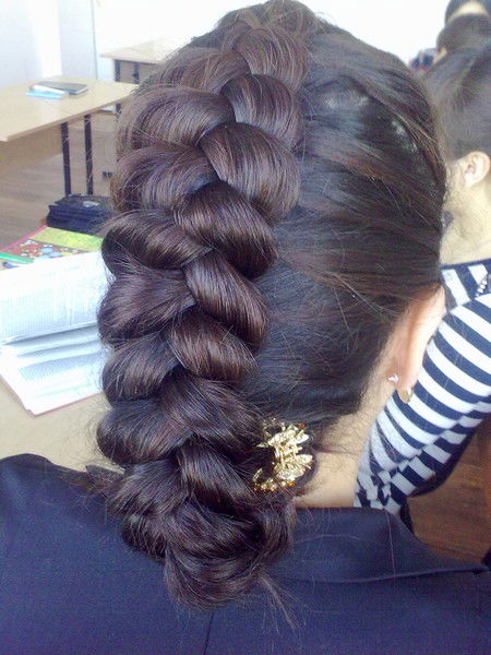 Асель Смаилова