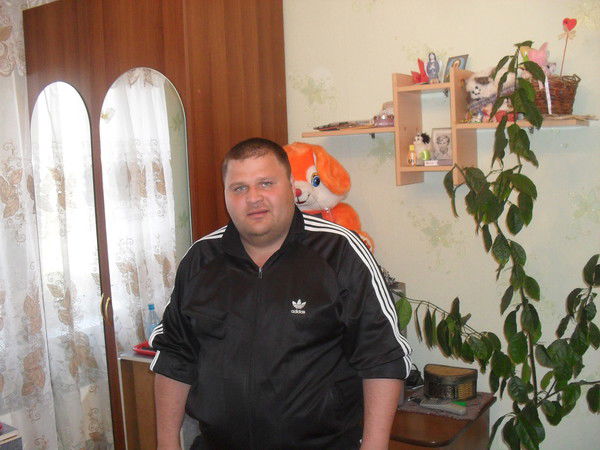 Толя Егоренко