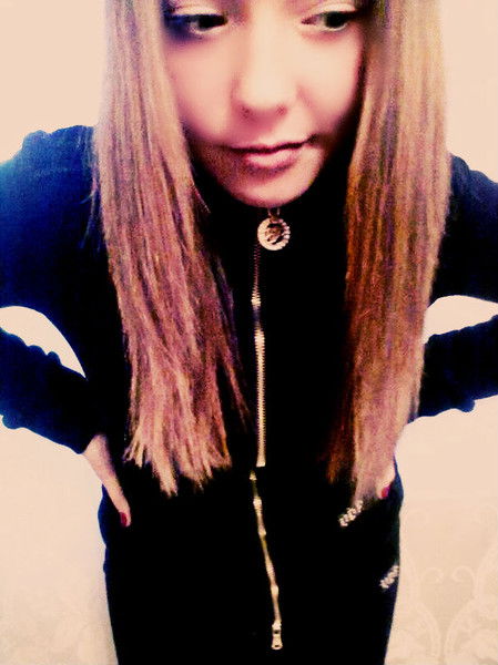 Анютка Попова