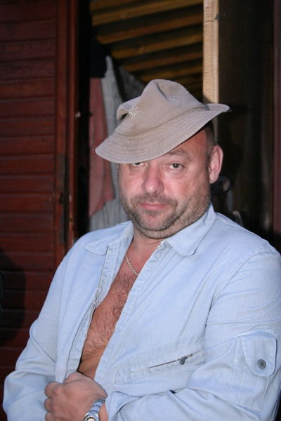 Владимир Леонов