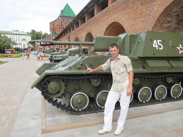 Дмитрий Амосов