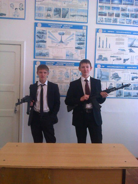 Серега (((4 Гитариста)))