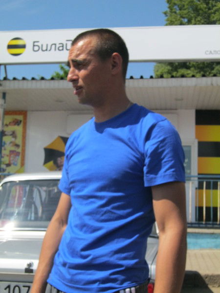 Антон Юминов