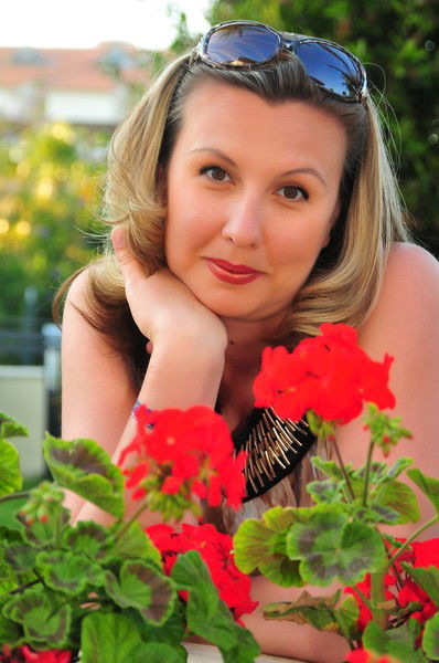 Евгения Островская