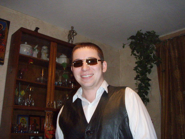 Алексей Захаров