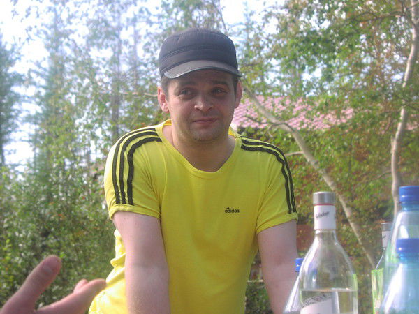 Валерий Шутов