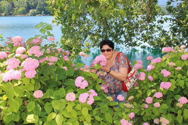 Полина Нарет