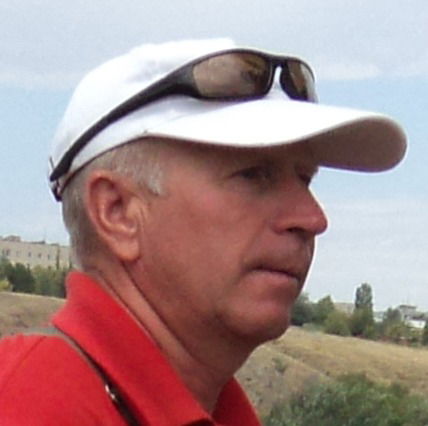 Анатолий Романенко