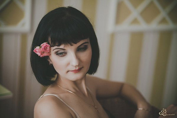 Елена Елена