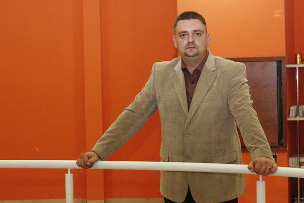 Анатолий Мельников