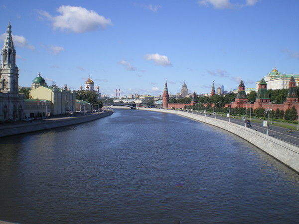 Роман Мельников