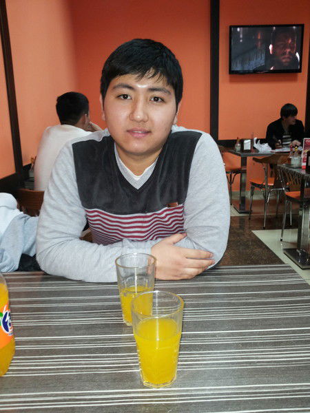 Эмир Алмазбеков