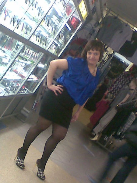 Оленька Миронова