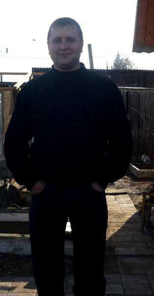 Роман Золотых