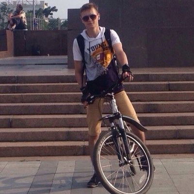 Александр Петров